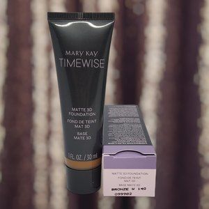 Bronze W 140 (Warm) Matte 3D Foundation - Combo-to-Oily Skin TimeWise…Mary Kay